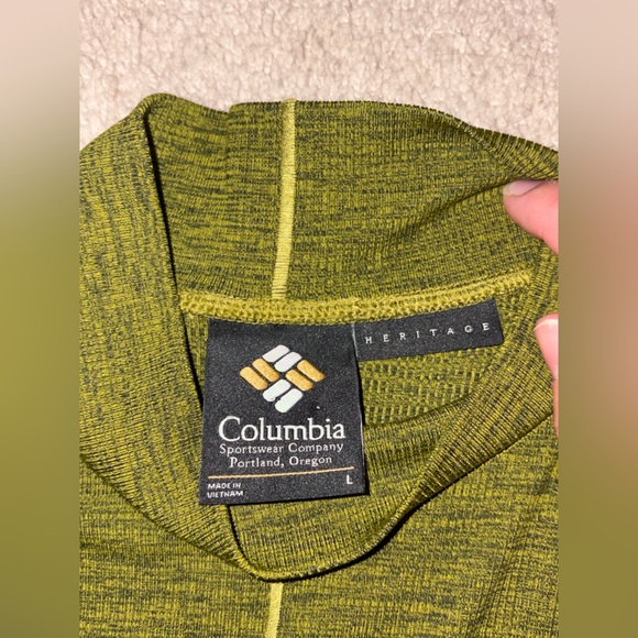 Columbia Heritage Green Turtleneck Top - Picture 3 of 5
